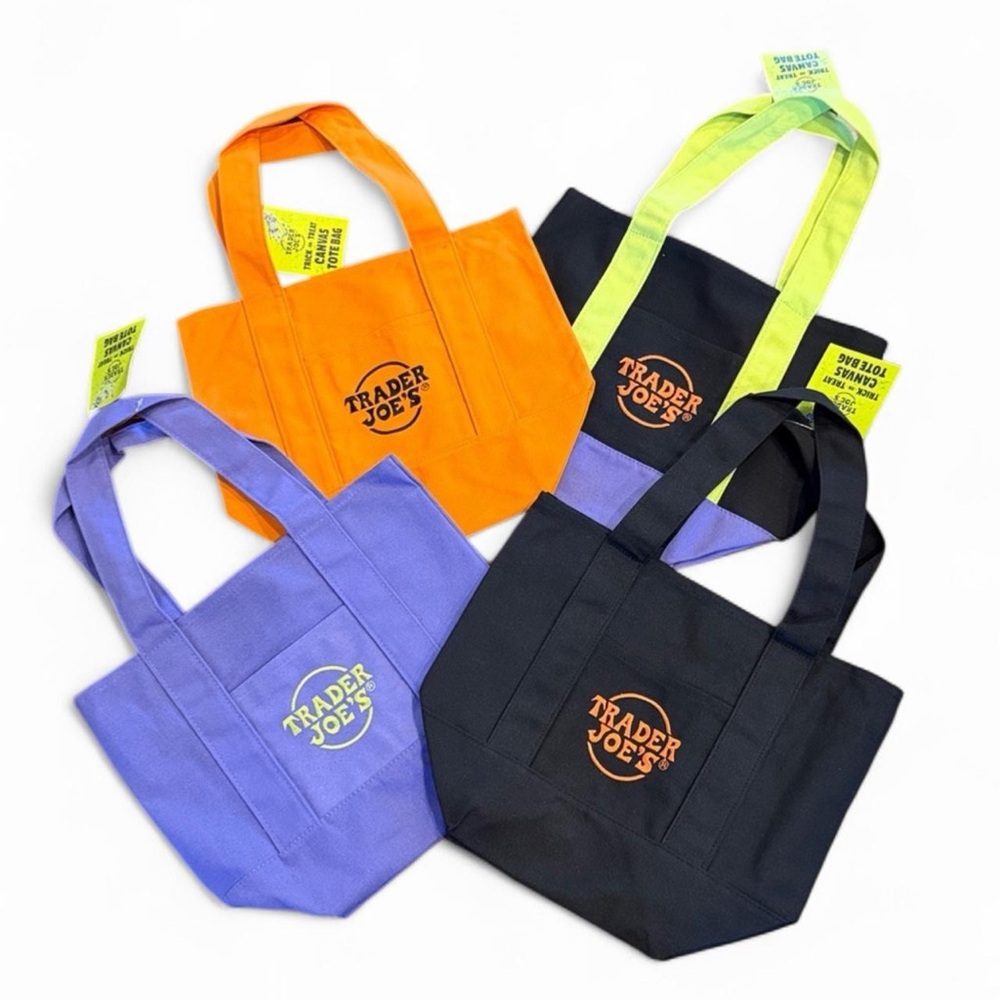 Trader Joe’s 2025 Halloween Mini Canvas Tote Bags Set of 4 NWT